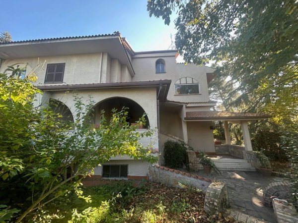 casa indipendente in vendita a Roma in zona Casal Boccone