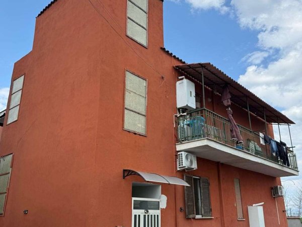 appartamento in vendita a Roma in zona Finocchio