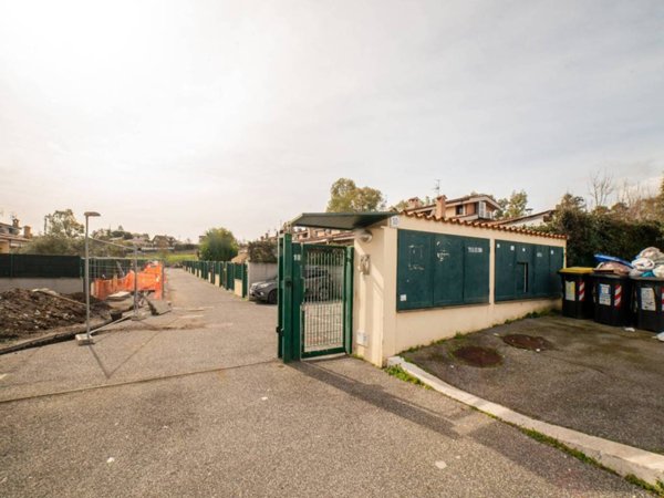 casa indipendente in vendita a Roma in zona Castelverde