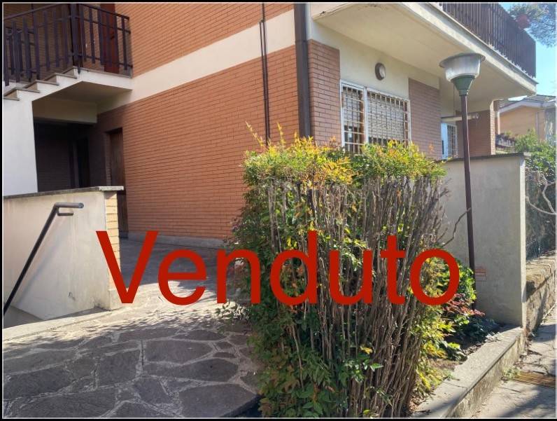 appartamento in vendita a Roma in zona Spinaceto