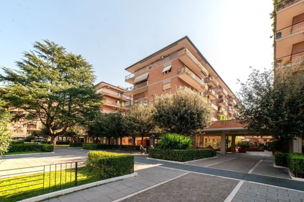 appartamento in vendita a Roma in zona Appio Claudio