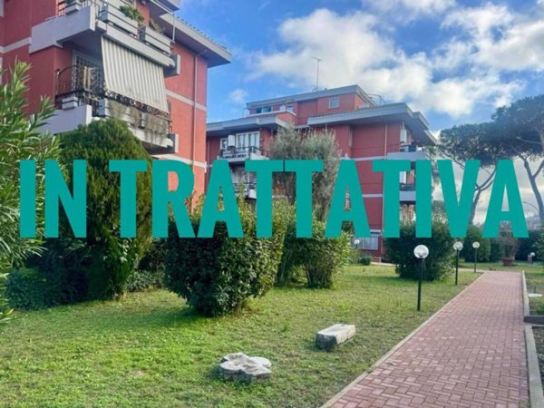 appartamento in vendita a Roma in zona Mostacciano