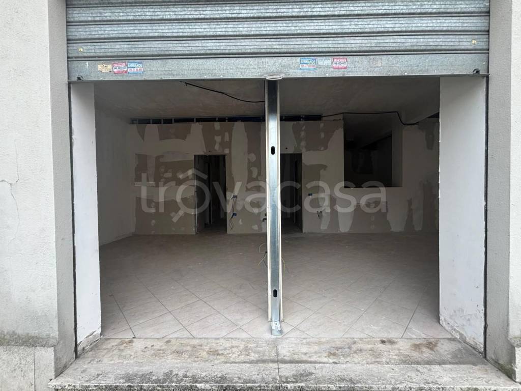 negozio in vendita a Roma in zona Celio