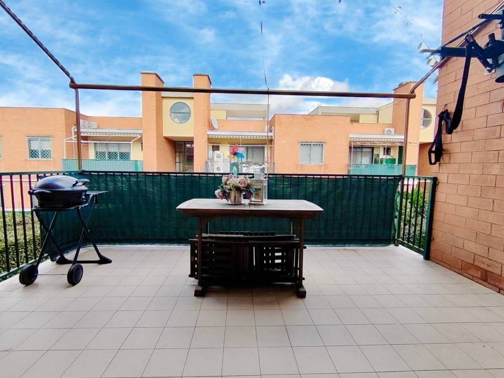 appartamento in vendita a Roma in zona Ostiense