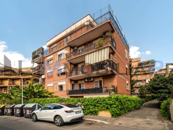 appartamento in vendita a Roma in zona Gianicolense