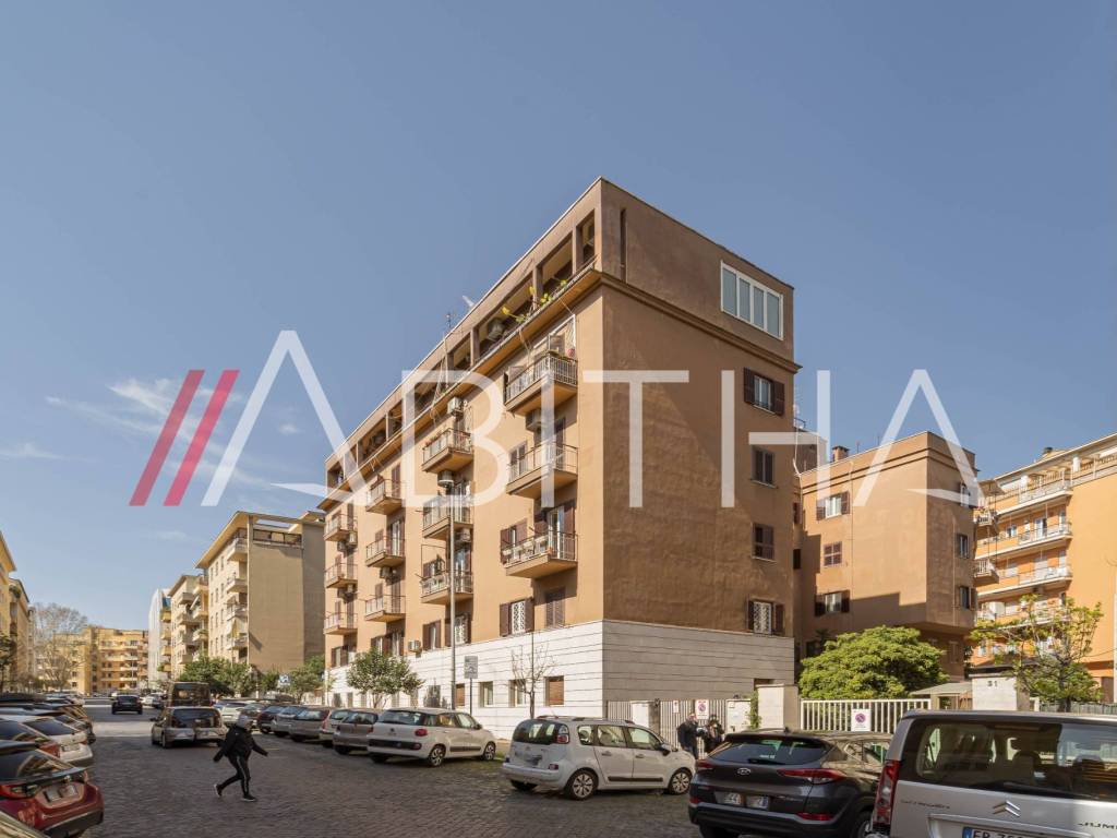 appartamento in vendita a Roma in zona Nomentano
