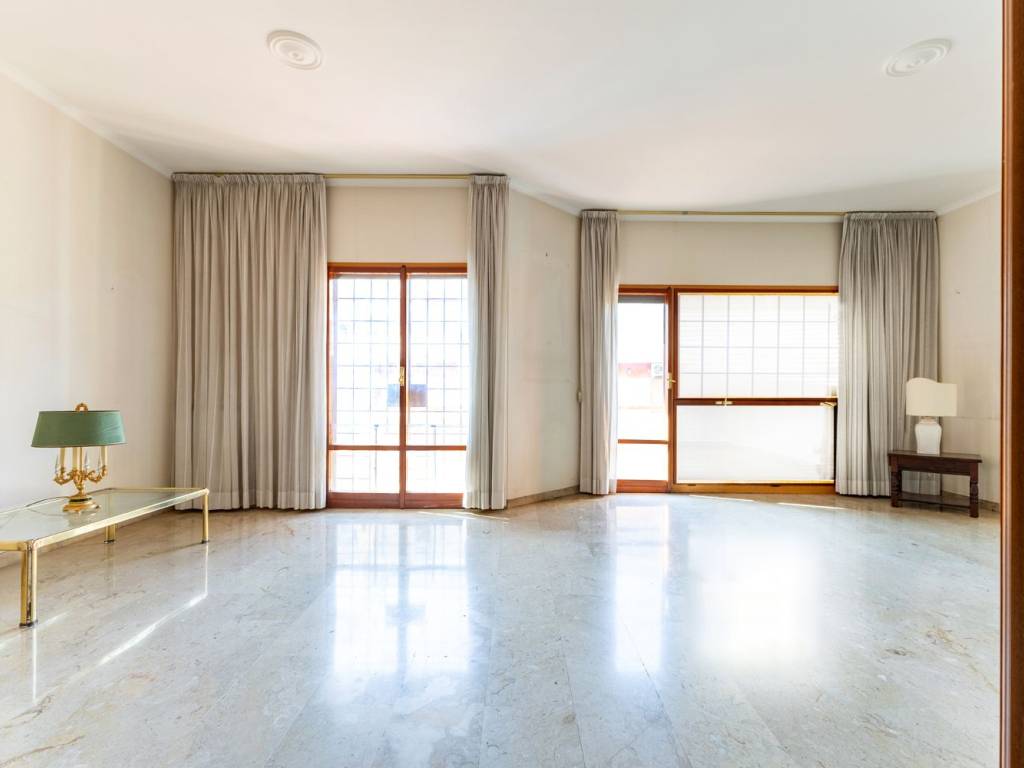 appartamento in vendita a Roma in zona Portuense