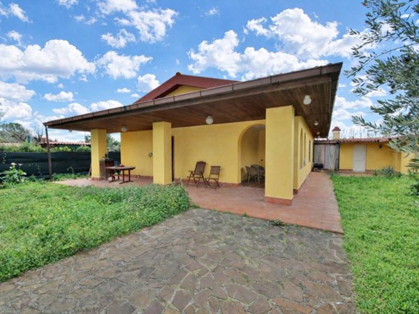 casa indipendente in vendita a Roma in zona Dragona/Bagnoletto