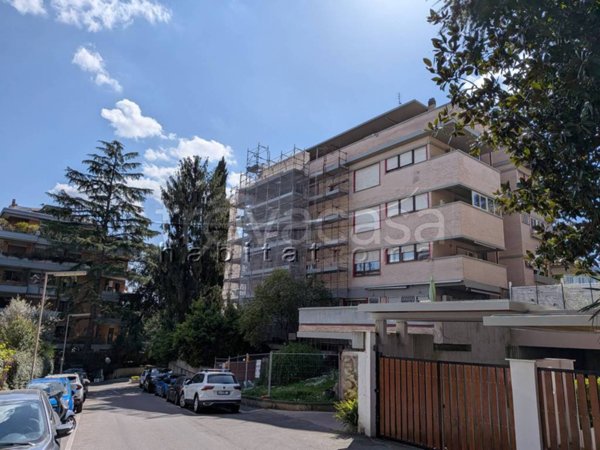 appartamento in vendita a Roma in zona Della Vittoria