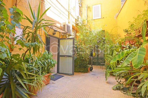 appartamento in vendita a Roma in zona Parione/Sant'Eustachio