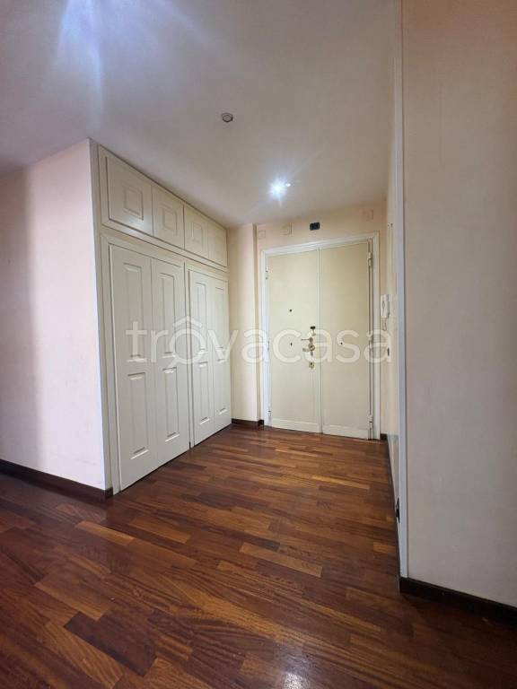 appartamento in vendita a Roma in zona Ardeatino