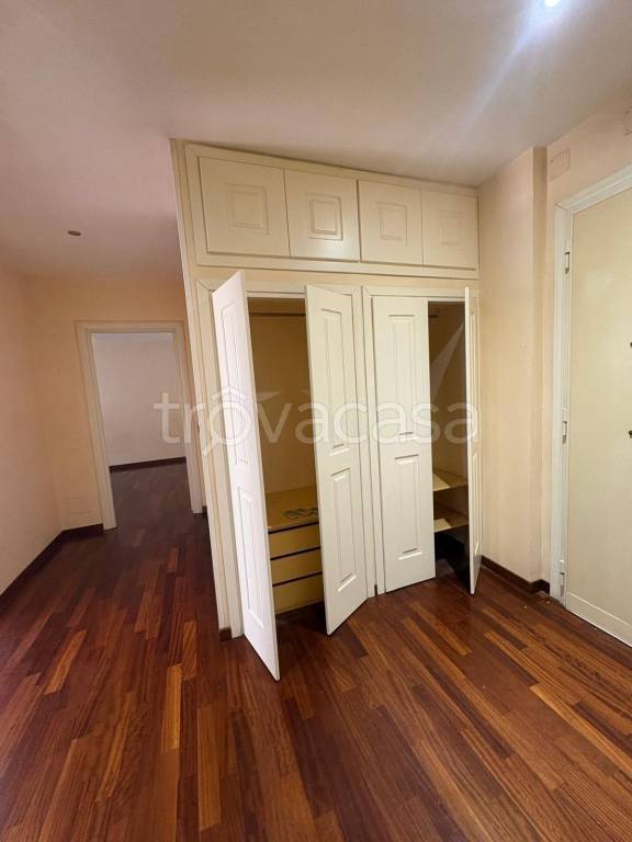 appartamento in vendita a Roma in zona Ardeatino