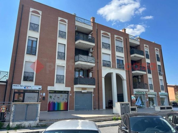 appartamento in vendita a Roma in zona Prenestino-Labicano