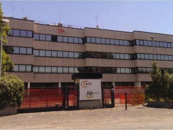 ufficio in vendita a Roma in zona Casal Monastero