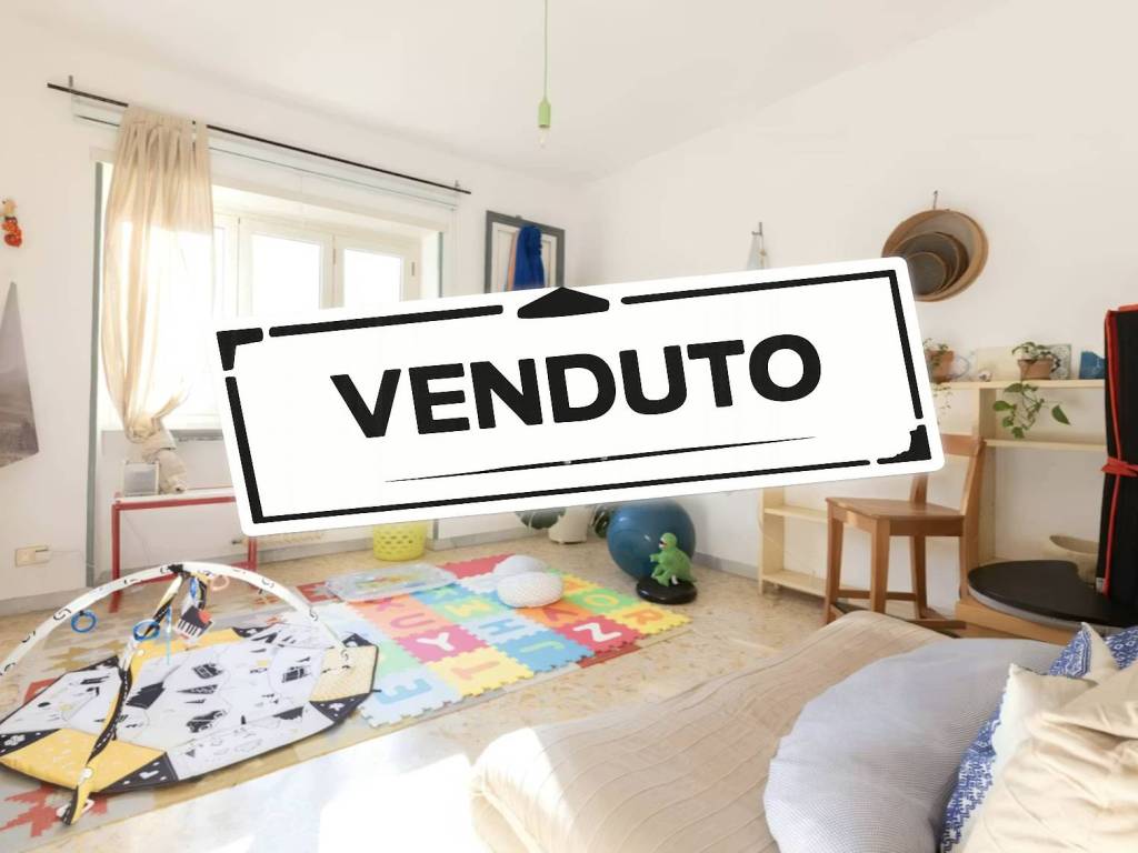 appartamento in vendita a Roma in zona Cinecittà