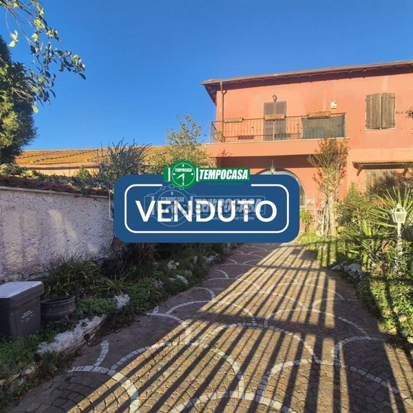 appartamento in vendita a Roma in zona Casalotti