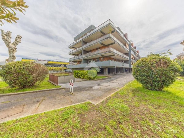 appartamento in vendita a Roma in zona Settecamini