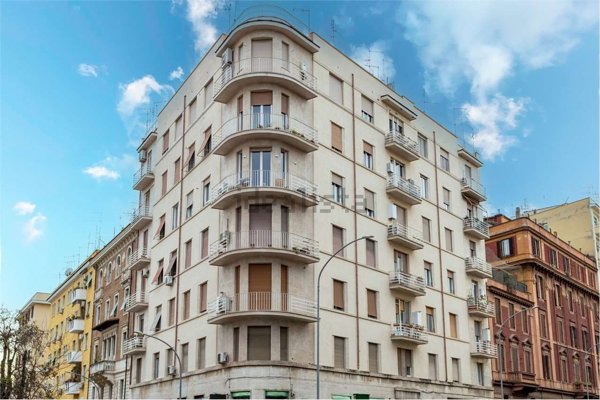 appartamento in vendita a Roma in zona Tuscolano