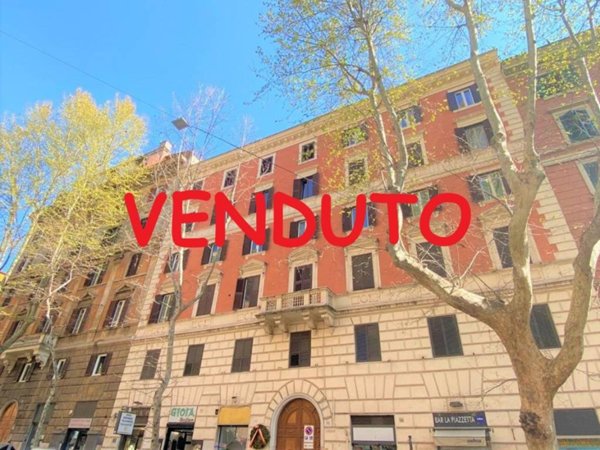 appartamento in vendita a Roma in zona Esquilino