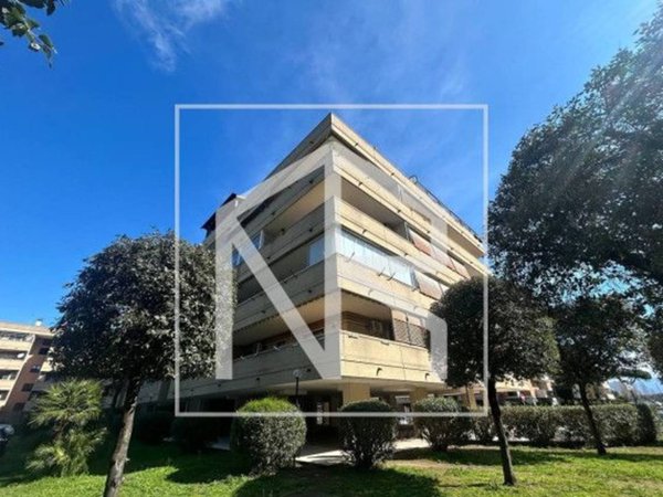 appartamento in vendita a Roma in zona Ponte di Nona