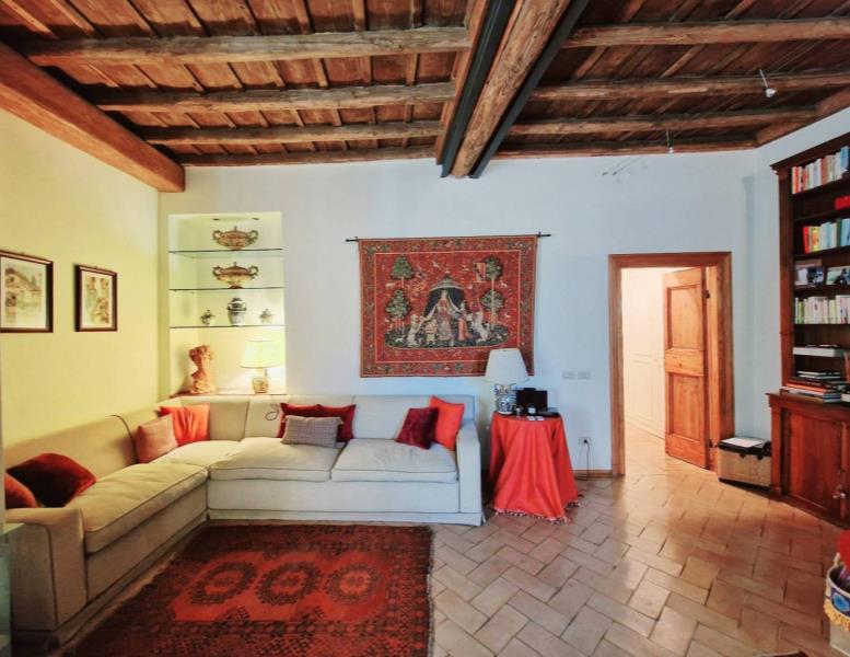 appartamento in vendita a Roma in zona Trastevere