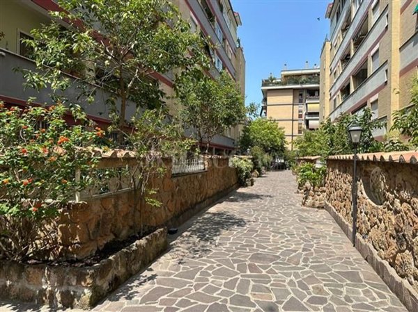appartamento in vendita a Roma in zona Ostia