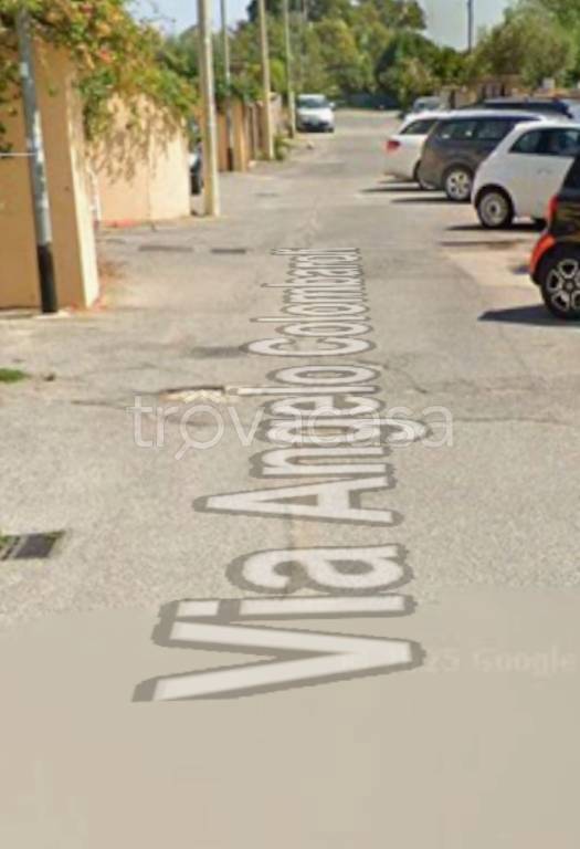 appartamento in vendita a Roma in zona Ostia Antica