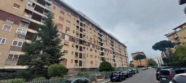 appartamento in vendita a Roma in zona Don Bosco