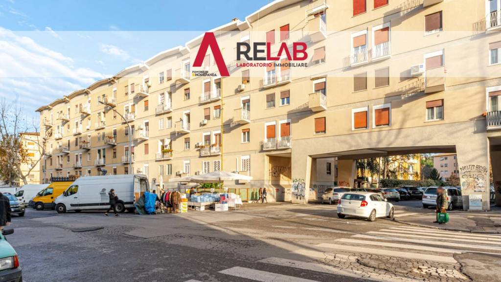 appartamento in vendita a Roma in zona Appio Claudio