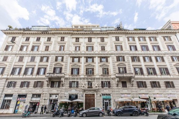appartamento in vendita a Roma in zona Rione Monti/Campitelli