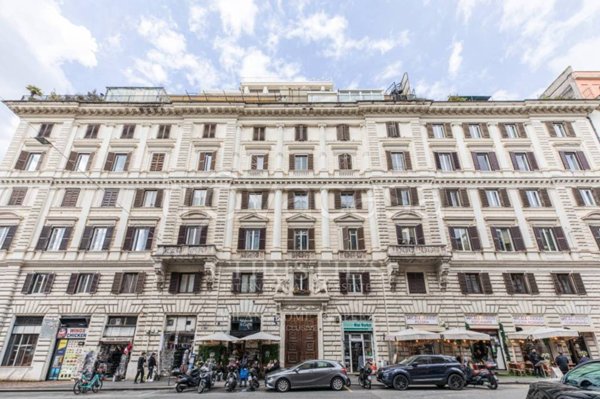 appartamento in vendita a Roma in zona Rione Monti/Campitelli