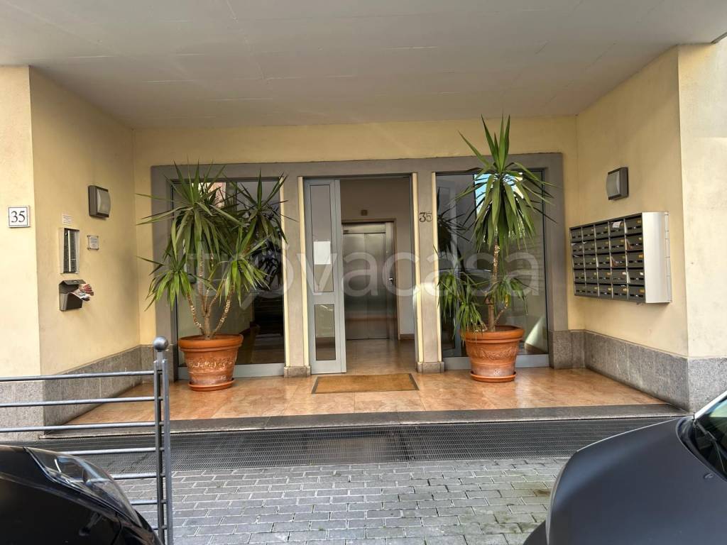 appartamento in vendita a Roma in zona Tor di Quinto