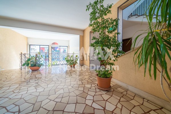 appartamento in vendita a Roma in zona Don Bosco