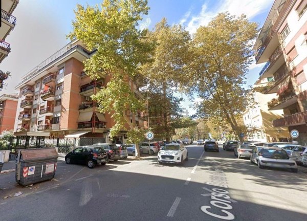 appartamento in vendita a Roma in zona Ostia