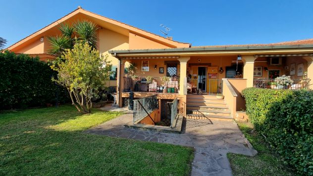 casa indipendente in vendita a Roma in zona Romanina