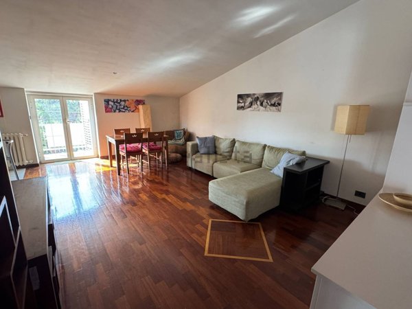 appartamento in vendita a Roma in zona Axa