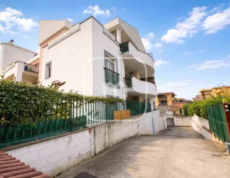 appartamento in vendita a Roma in zona Ponte di Nona