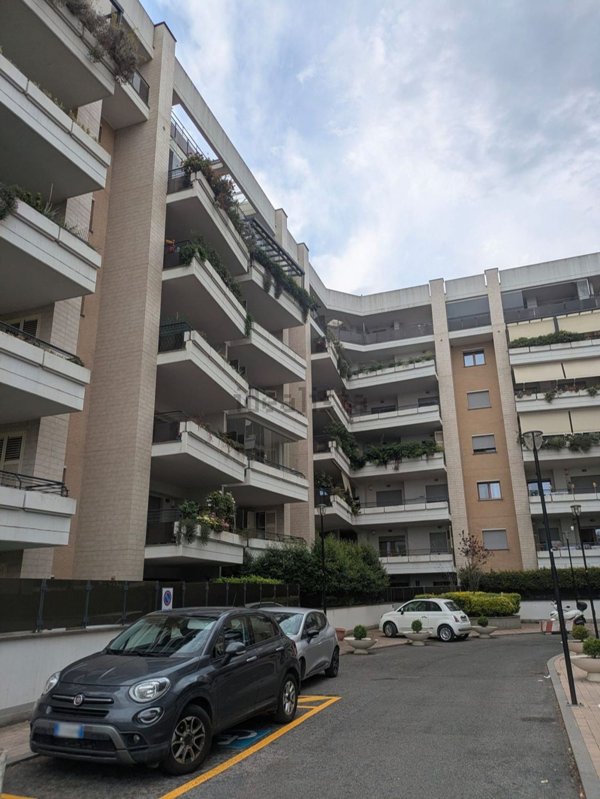 appartamento in vendita a Roma in zona Giuliano Dalmata