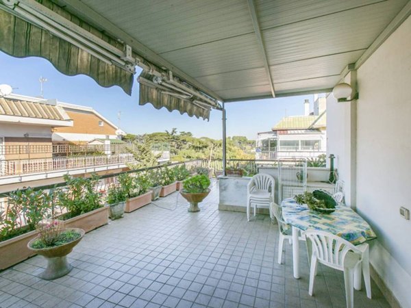 appartamento in vendita a Roma in zona Gianicolense