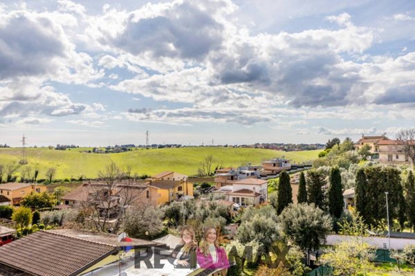 appartamento in vendita a Roma in zona Castel di Leva