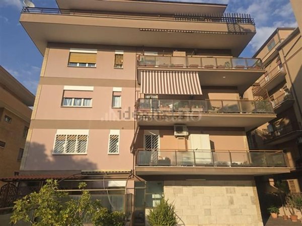 appartamento in vendita a Roma in zona Aurelio
