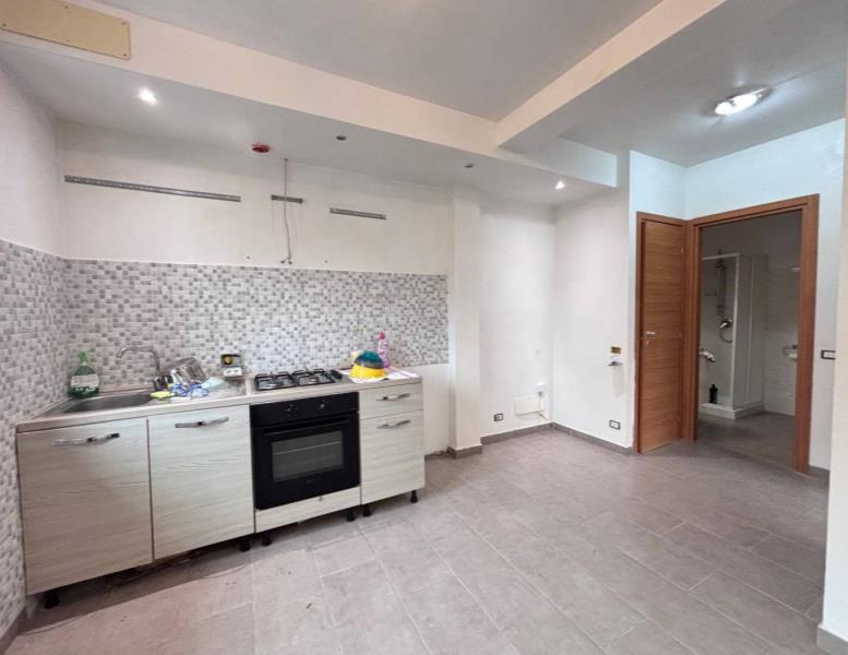 appartamento in vendita a Roma in zona Valle Muricana