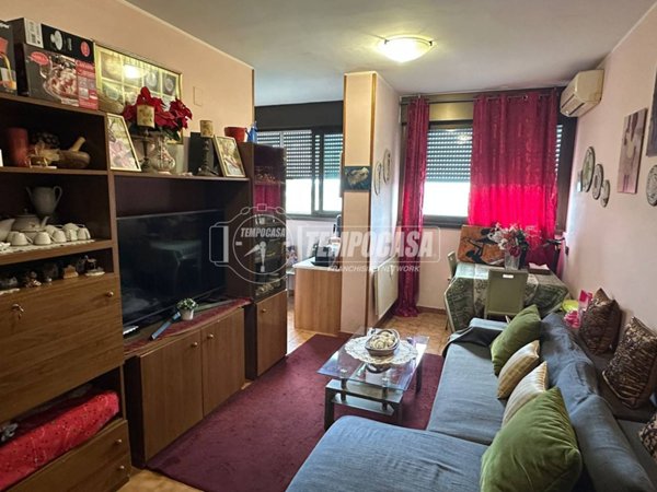 appartamento in vendita a Roma in zona Torre Gaia