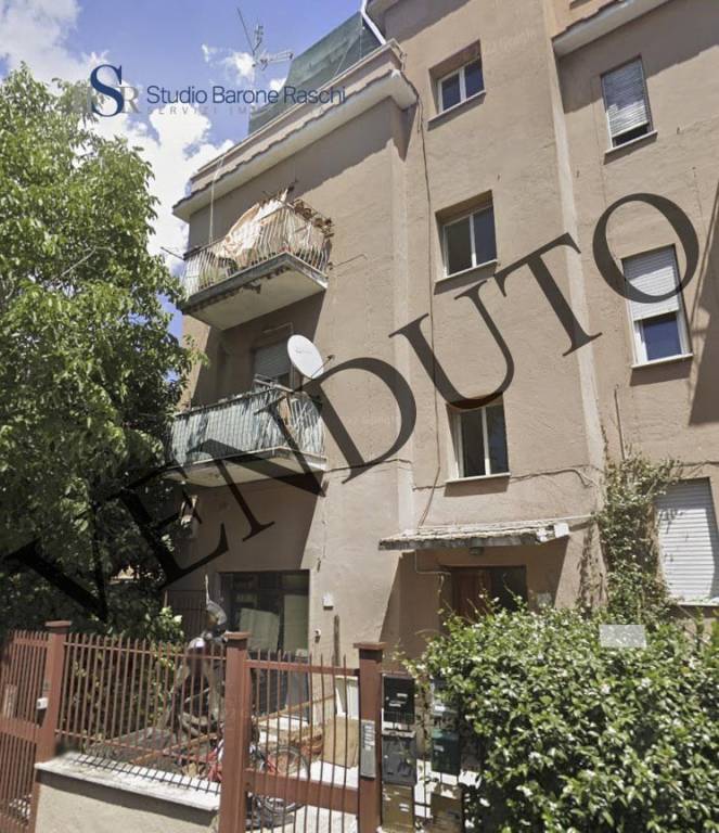 negozio in vendita a Roma in zona Grottarossa