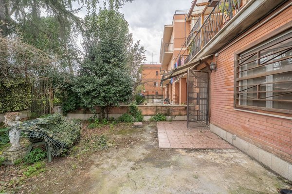 appartamento in vendita a Roma in zona Ponte Mammolo