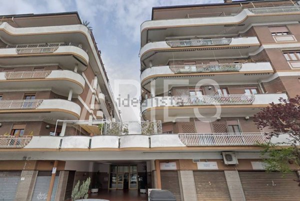 appartamento in vendita a Roma in zona Ostia