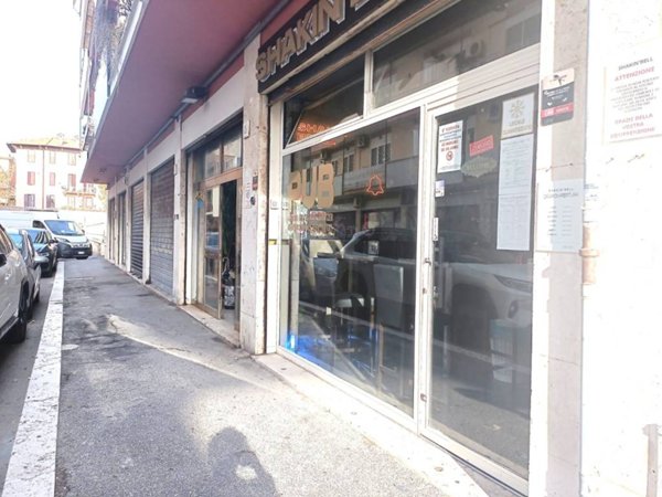 negozio in vendita a Roma in zona Ostia
