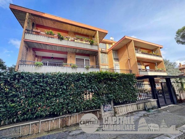 appartamento in vendita a Roma in zona Torrino