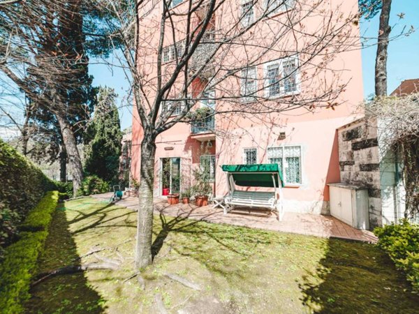 appartamento in vendita a Roma in zona Tor di Quinto