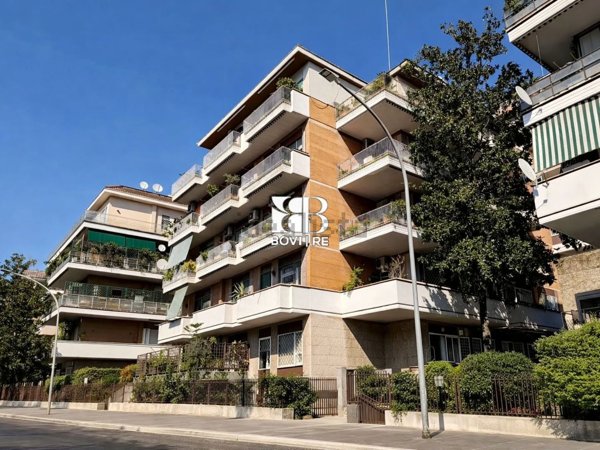 appartamento in vendita a Roma in zona Tor di Quinto